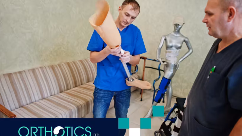 A prosthetist talking to an amputee about customizing prosthetics